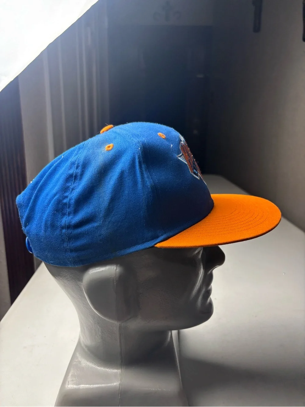*VINTAGE* RARE NBA New York Knicks Sports Specialties TISA Snapback Hat One Size